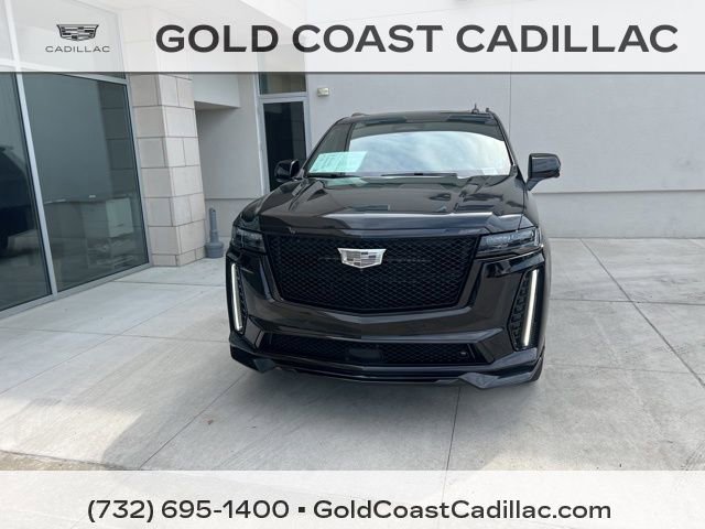 Certified 2024 Cadillac Escalade V w/ LPO, ONYX Package AWD/4WD image 5