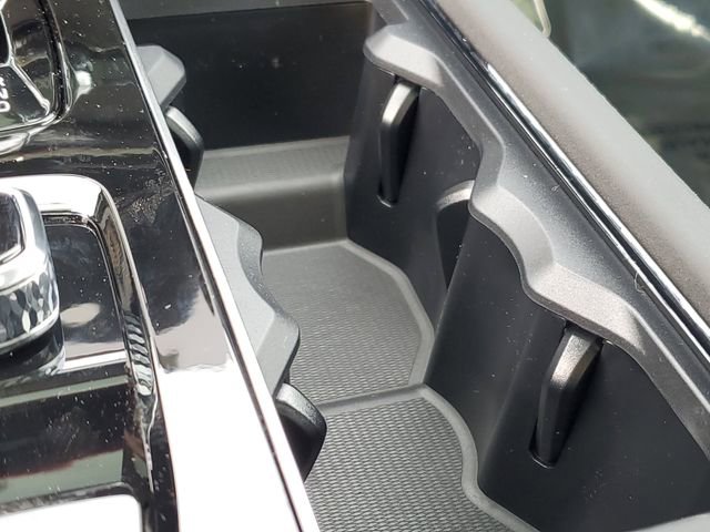 New 2026 Volvo XC90 B6 Plus w/ Protection Package Premier image 20