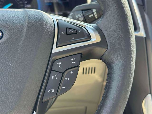 Used 2022 Ford Edge Titanium image 23