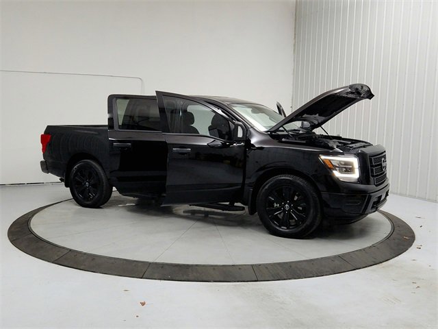 Used 2023 Nissan Titan SV w/ SV Convenience Package image 9