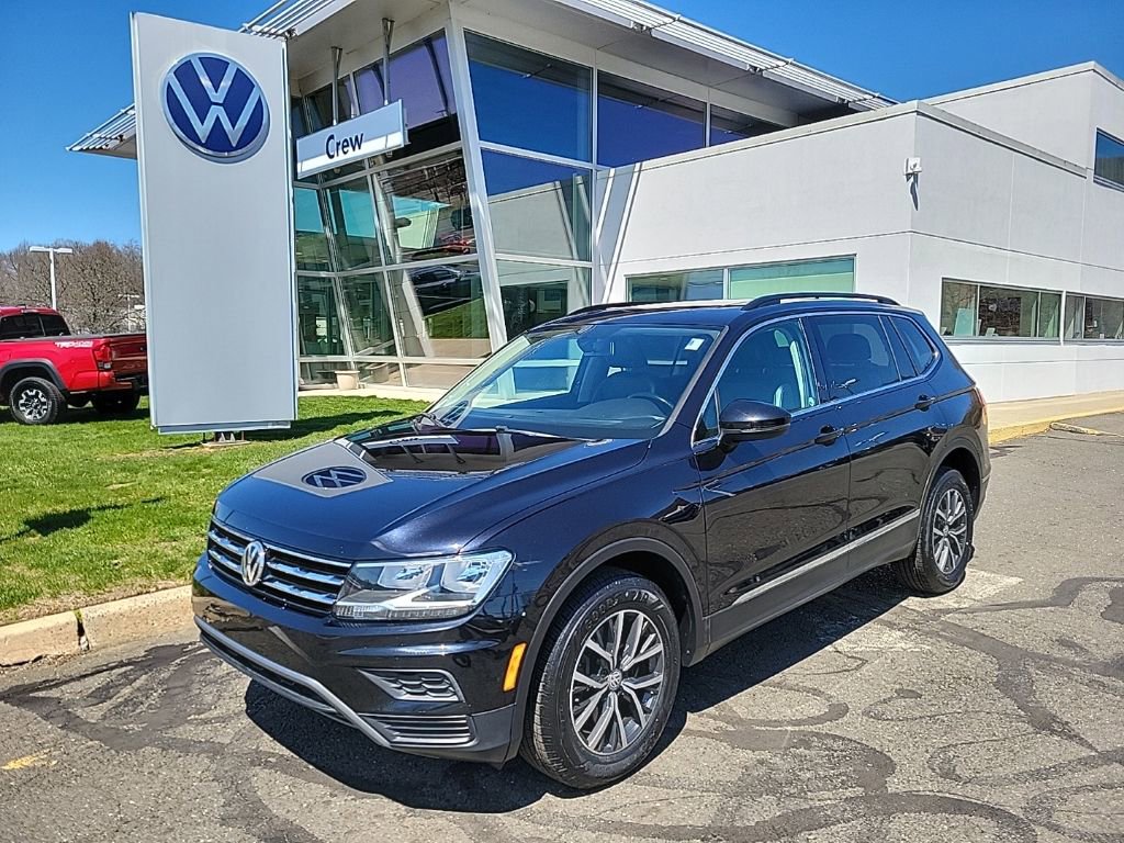 Used 2018 Volkswagen Tiguan SE w/ Panoramic Sunroof Package