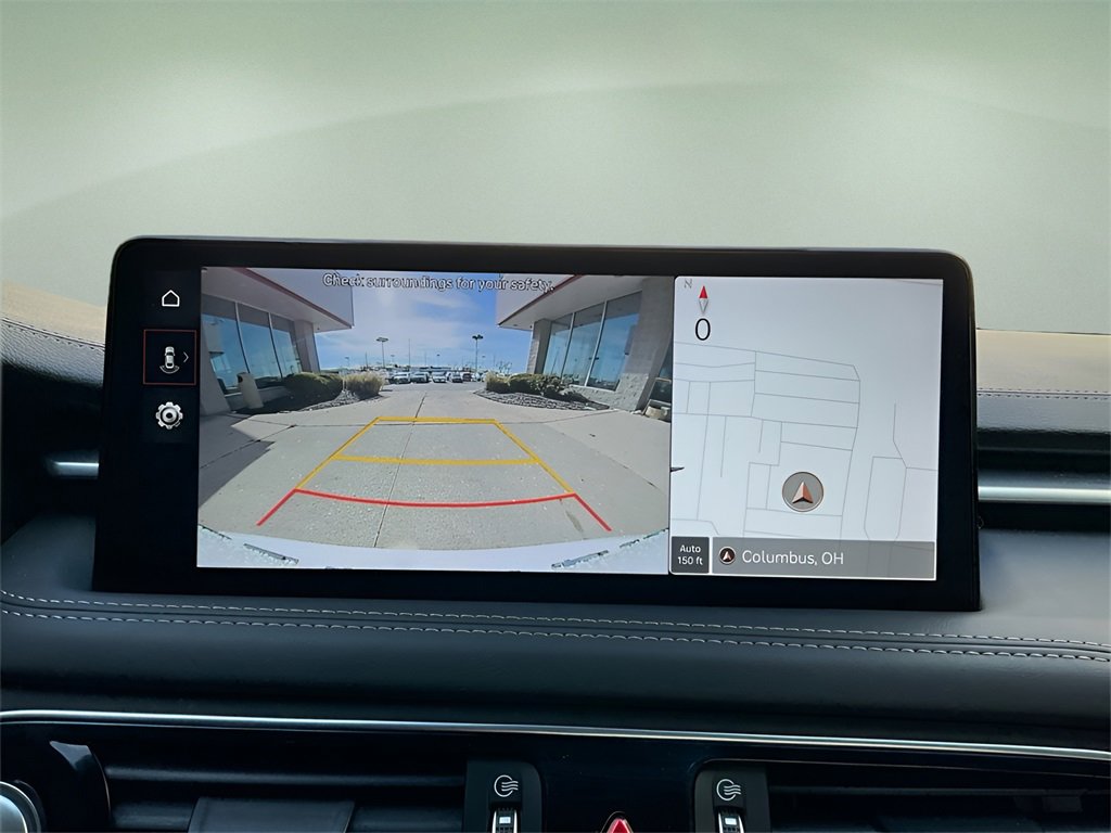 Used 2023 Genesis G70 2.0T image 22