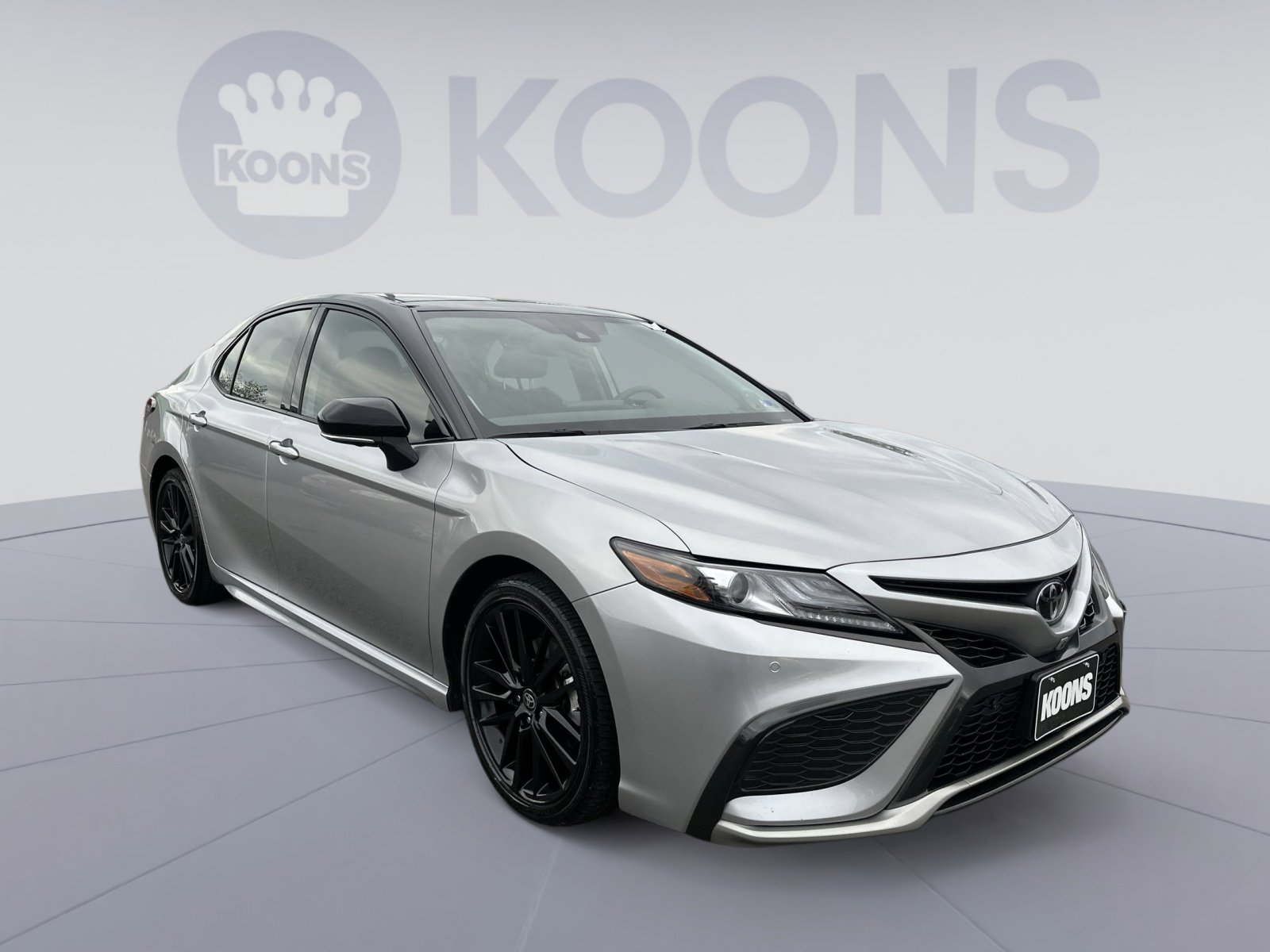 Used 2024 Toyota Camry XSE w/ Navigation Package FWD image 18