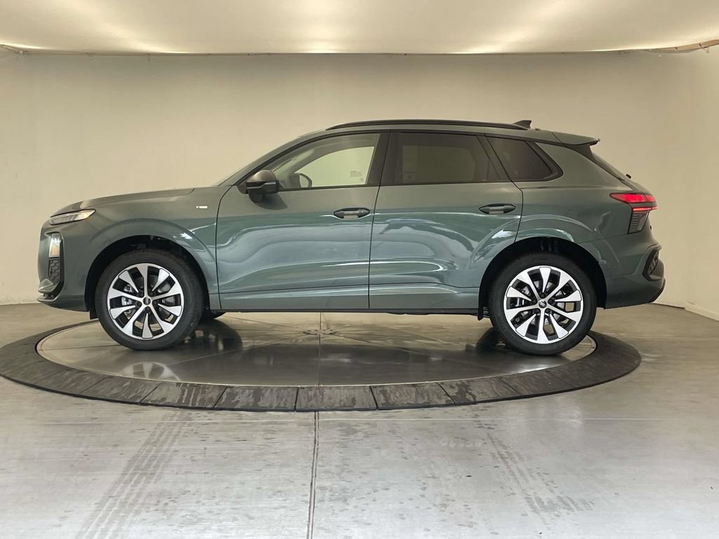 New 2026 Audi Q3 quattro 2.0T AWD/4WD image 2