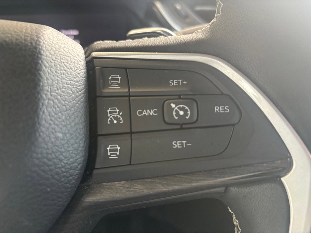 Used 2022 Jeep Grand Cherokee Limited 4xe AWD/4WD image 9
