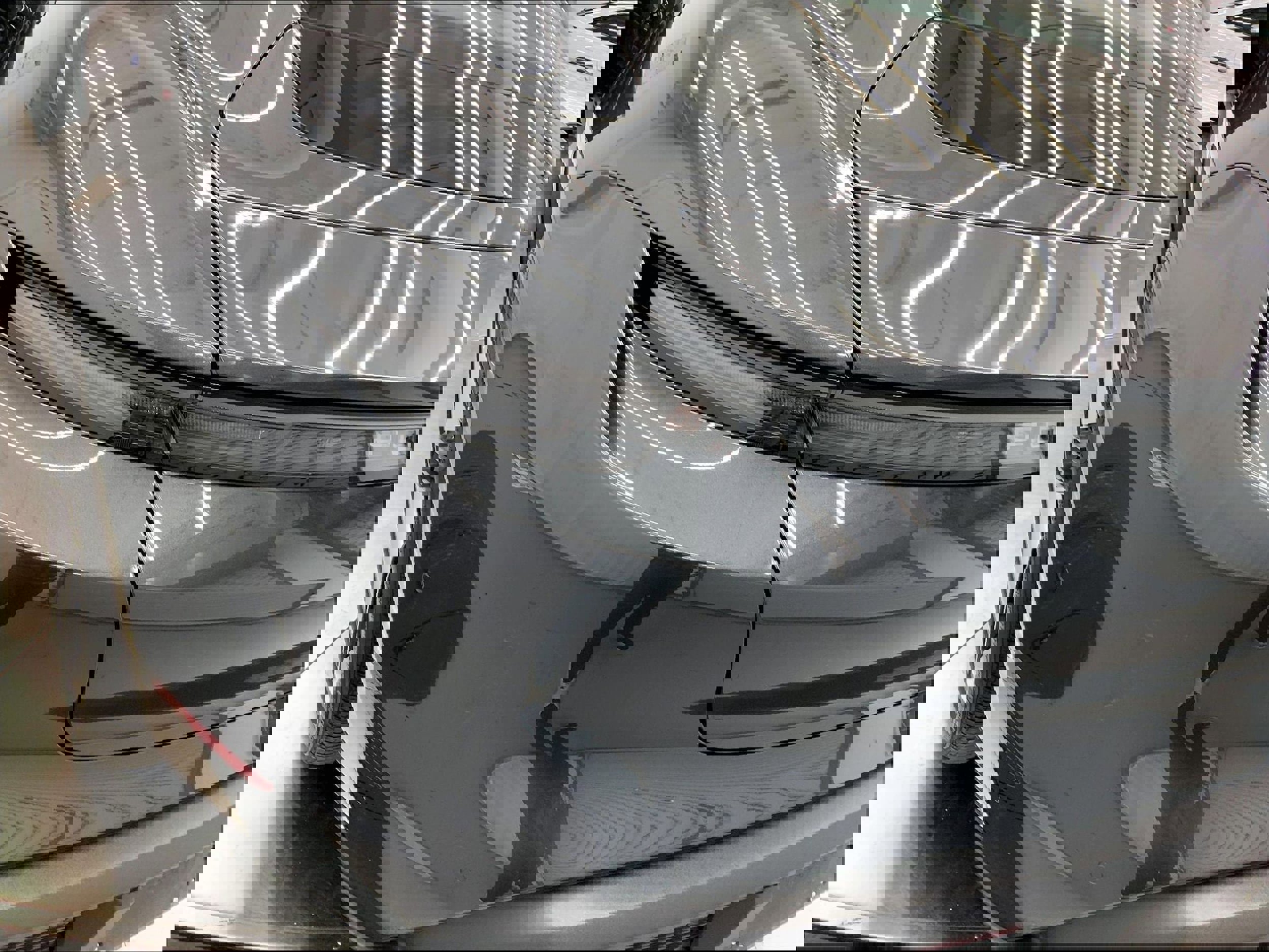 Used 2025 Porsche Taycan image 29