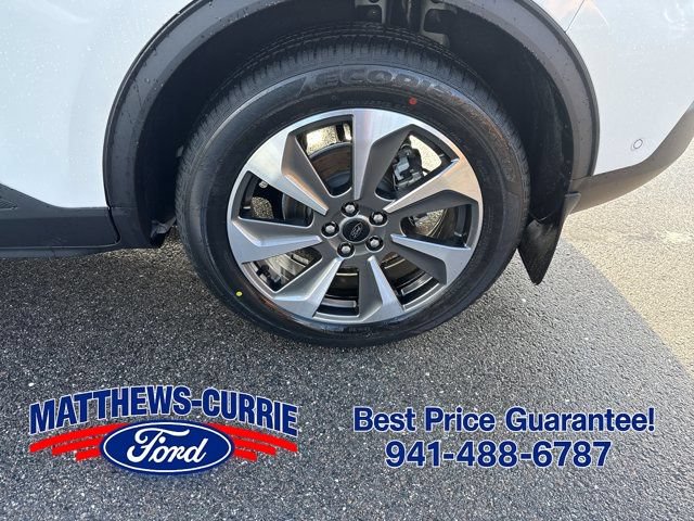 Used 2023 Ford Escape Platinum w/ Premium Technology Package FWD image 14