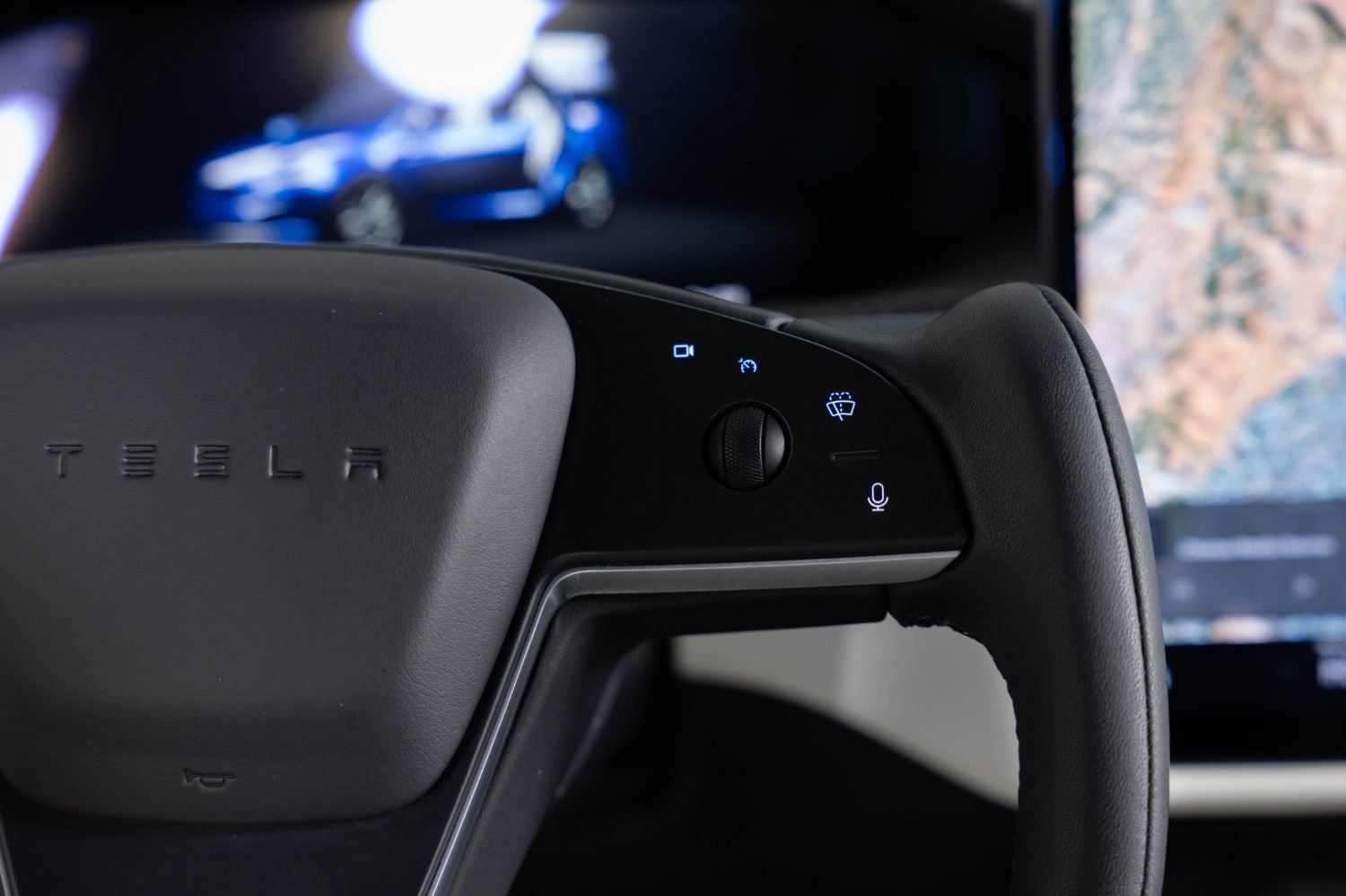 Used 2023 Tesla Model X Plaid image 32