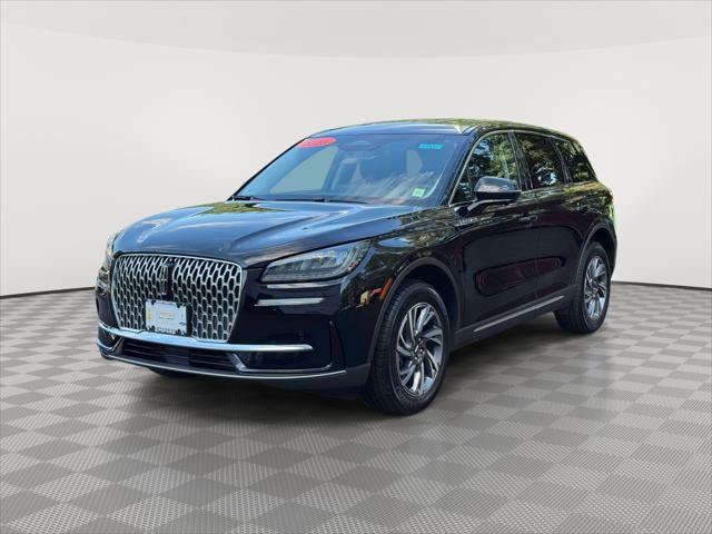 Used 2023 Lincoln Corsair AWD w/ Equipment Group 101A image 3