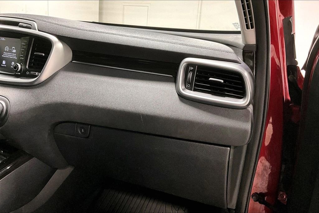Used 2019 Kia Sorento EX image 18