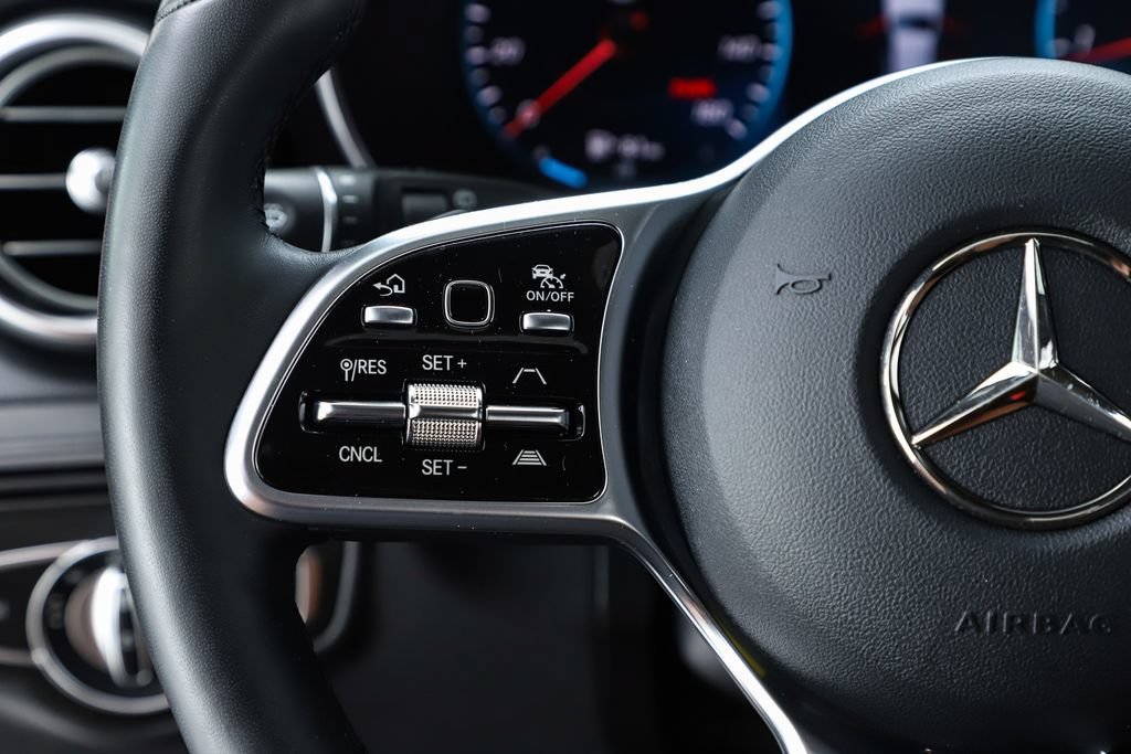 Used 2021 Mercedes-Benz GLC 300 4MATIC image 21