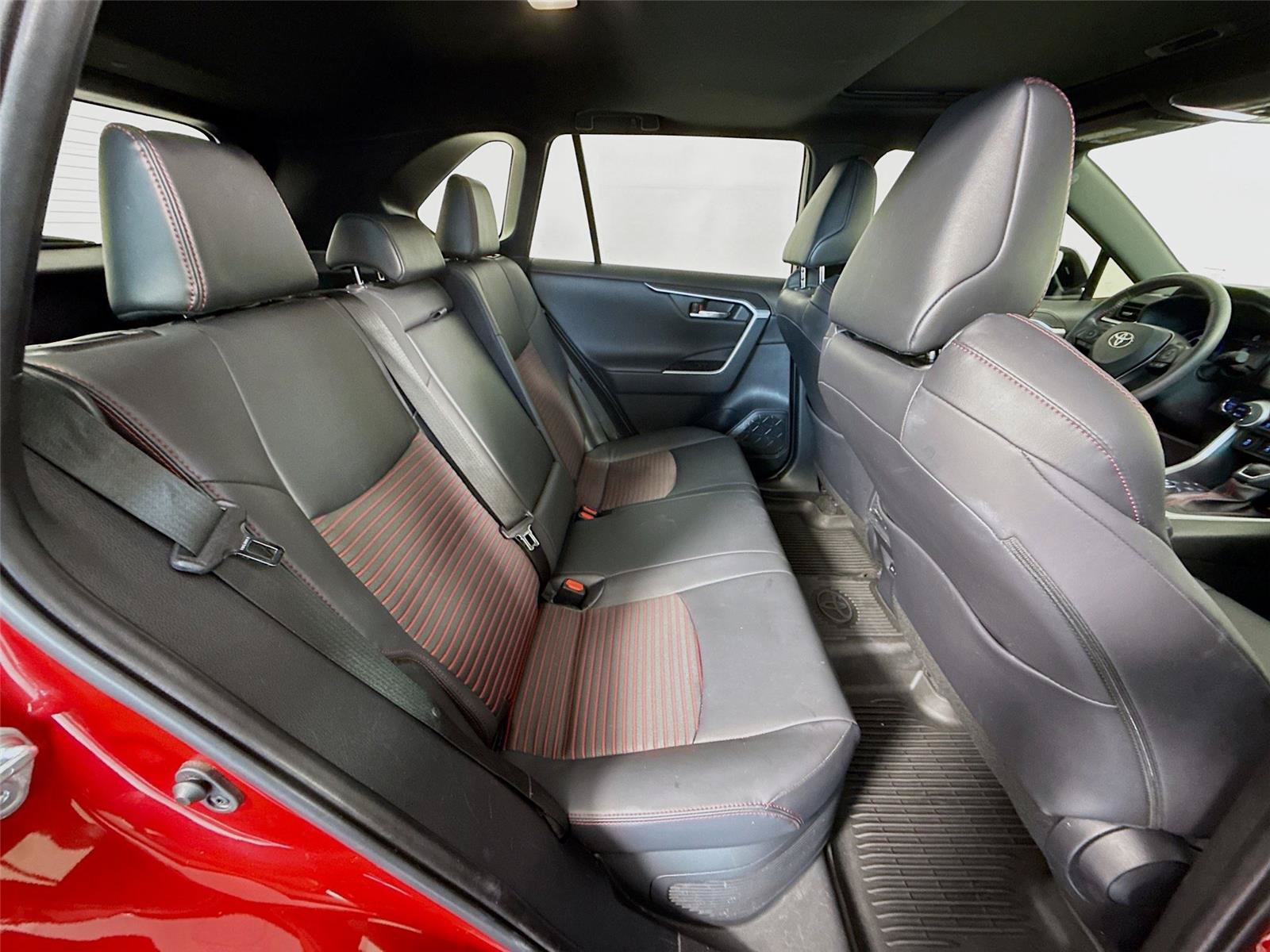 Used 2022 Toyota RAV4 XSE AWD/4WD image 21