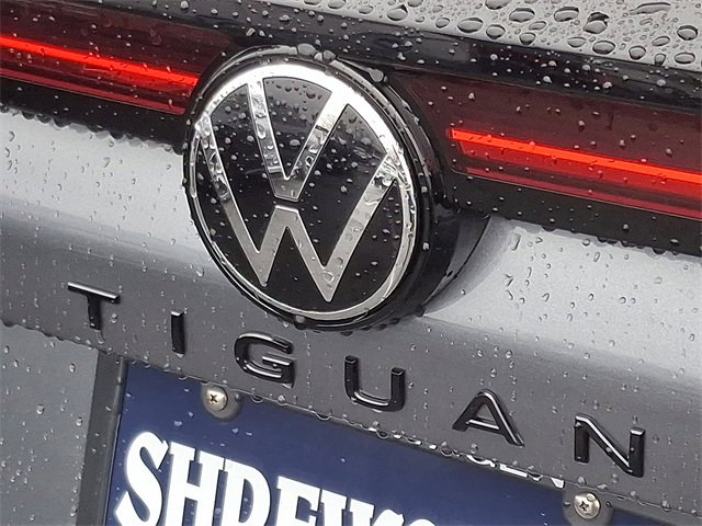 New 2026 Volkswagen Tiguan SE R-Line image 12