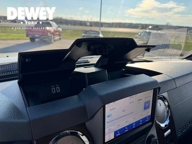 Used 2015 Ford F250 Lariat w/ Lariat Ultimate Package image 19