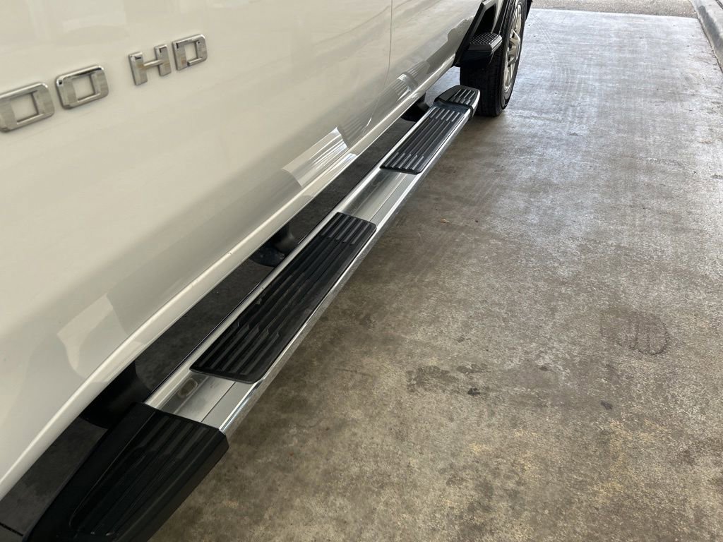 Used 2024 Chevrolet Silverado 2500 LT image 16