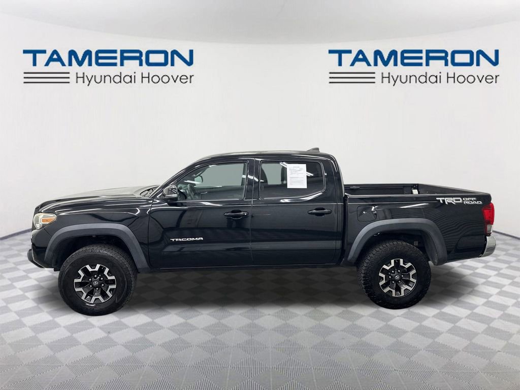Used 2016 Toyota Tacoma TRD Off-Road w/ Towing Package image 2