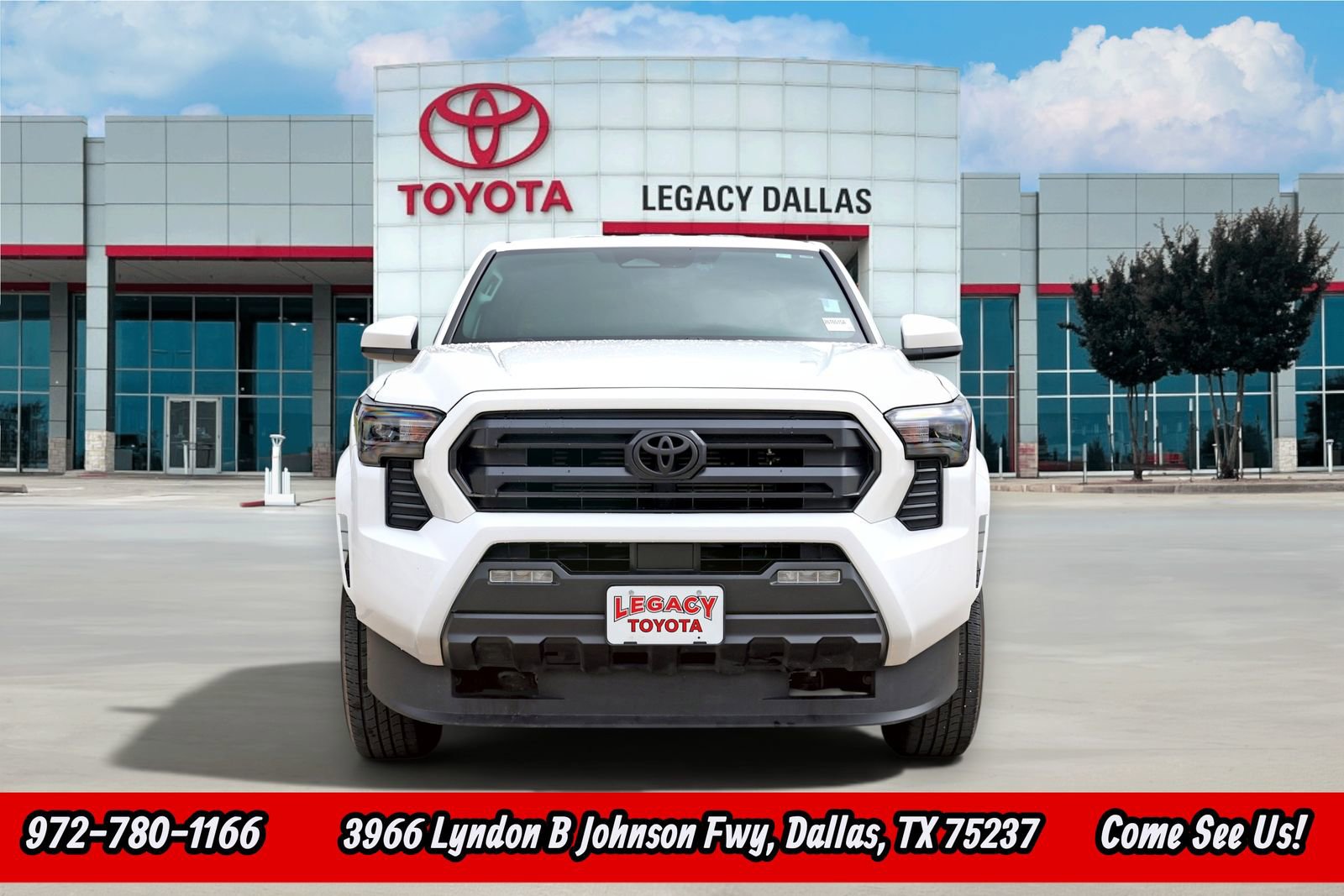Used 2025 Toyota Tacoma SR5 RWD image 5
