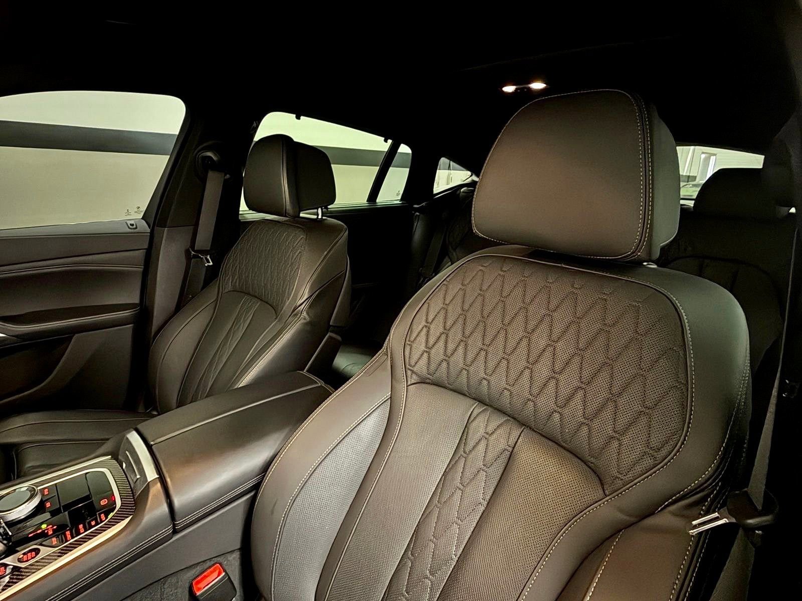 Used 2023 BMW X6 M50i w/ Executive Package image 24