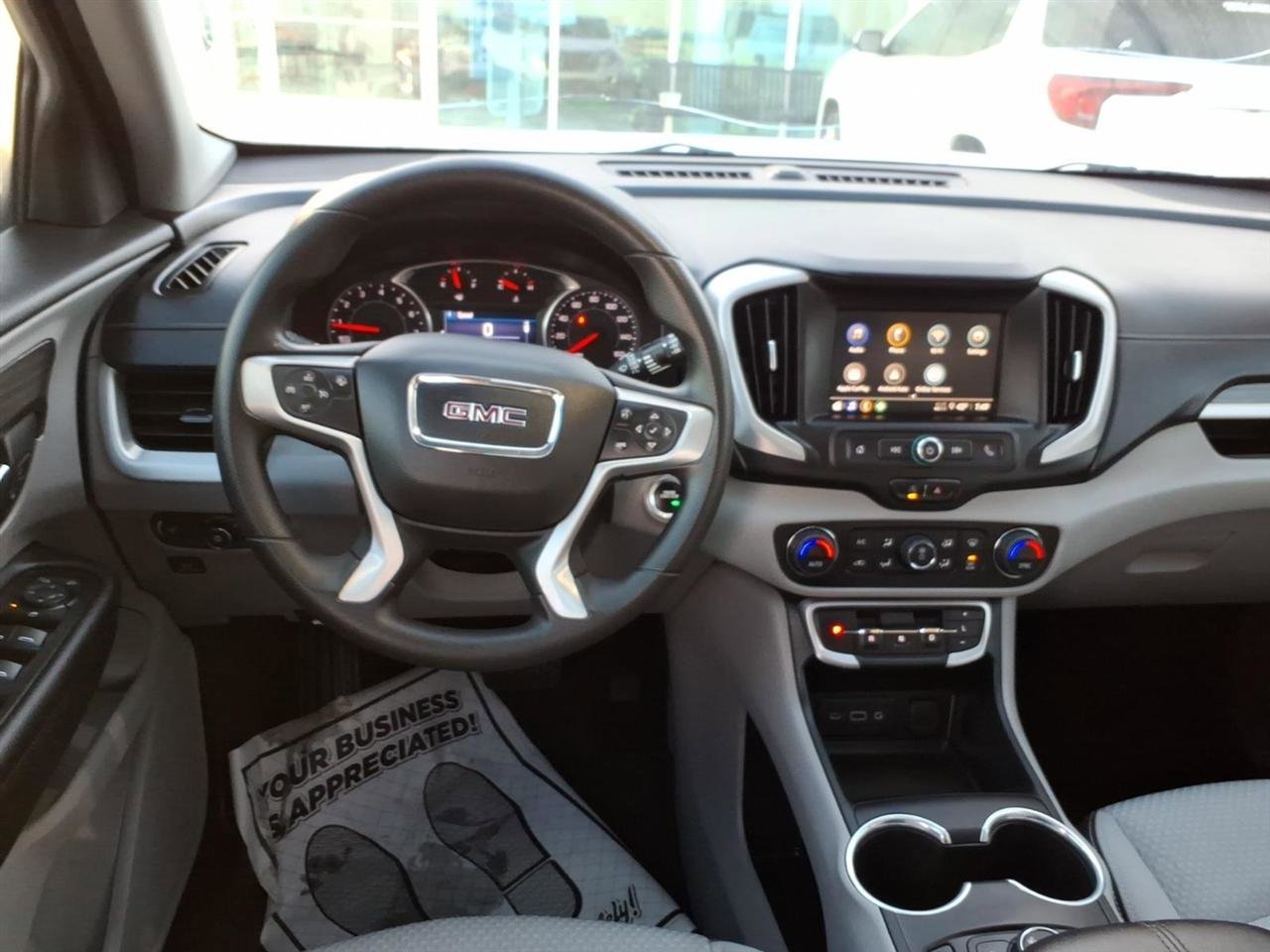 Used 2022 GMC Terrain SLE w/ Driver Convenience Package image 11