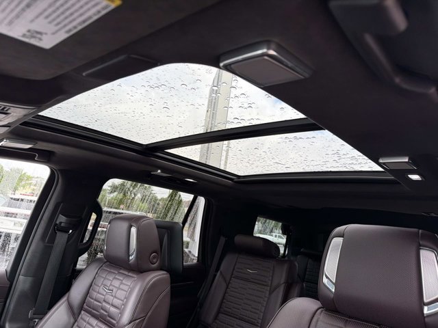 Used 2021 Cadillac Escalade Sport Platinum AWD/4WD image 35