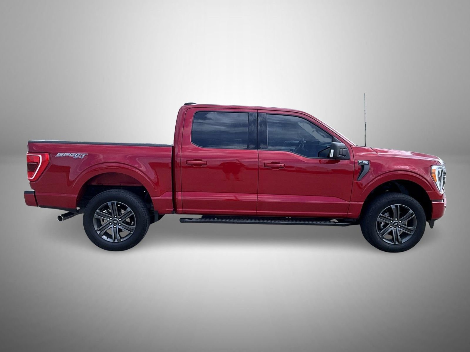 Used 2022 Ford F150 XLT w/ Equipment Group 302A High AWD/4WD image 4