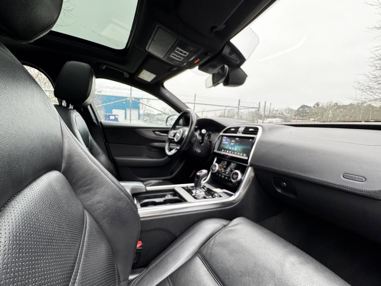 Used 2020 Jaguar XE S image 14