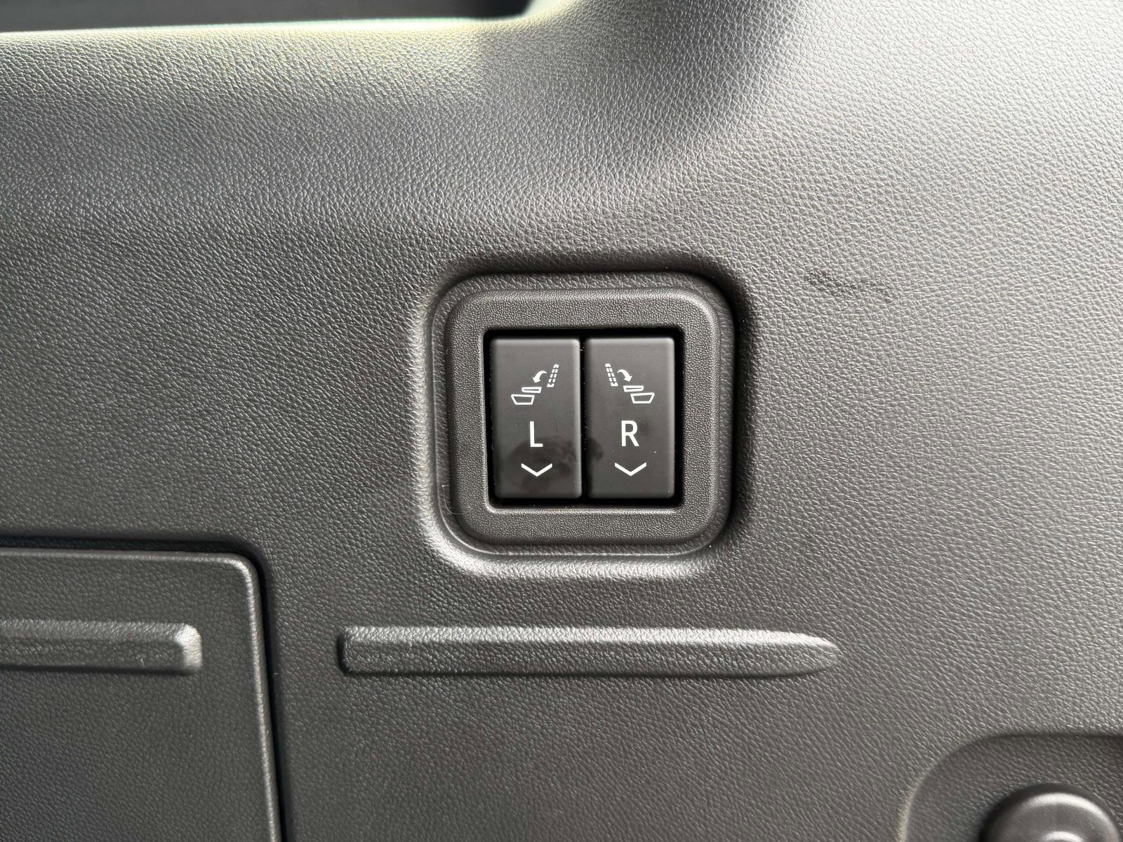 Certified 2024 GMC Hummer EV 2X w/ Extreme Off-Road Package image 7