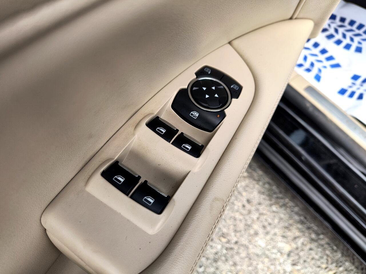 Used 2019 Lincoln MKZ Premiere image 15