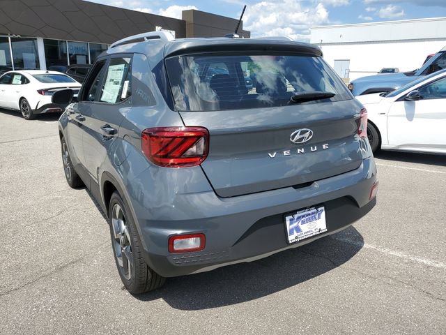 New 2026 Hyundai Venue SEL FWD image 3