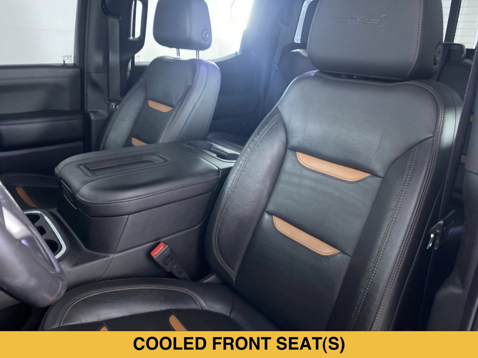 Used 2020 GMC Sierra 1500 AT4 w/ AT4 Premium Package AWD/4WD image 11