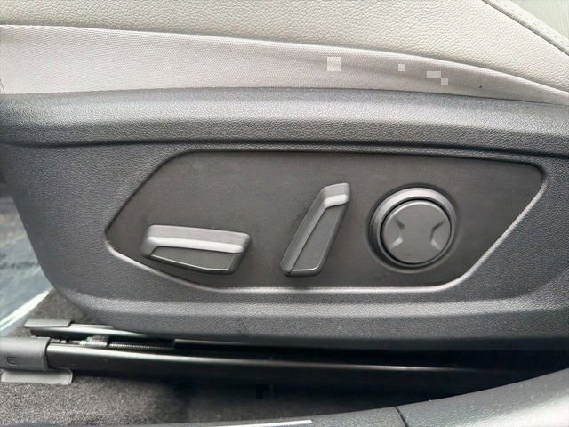 Certified 2023 Hyundai Elantra Limited w/ Cargo Package image 17