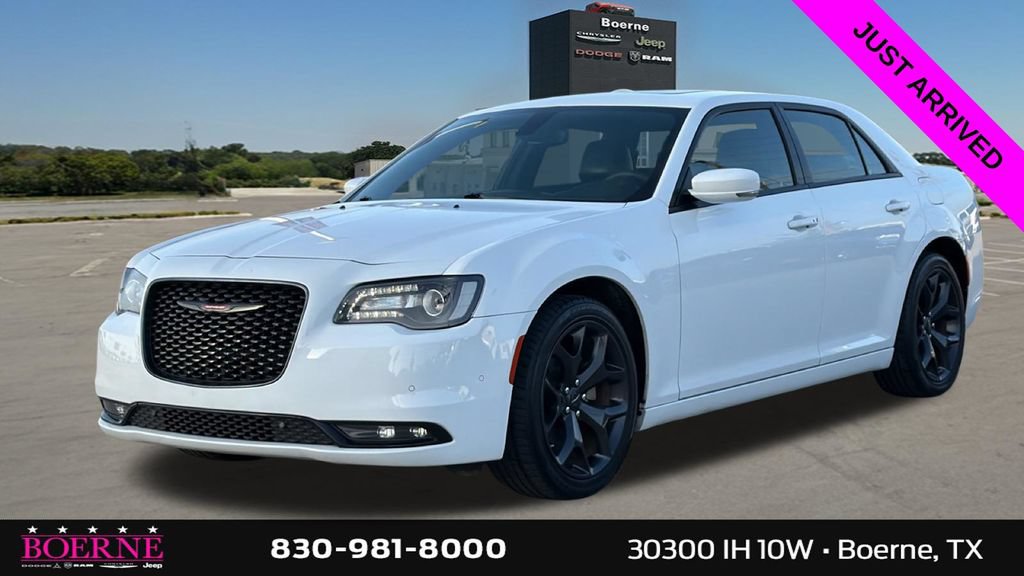 Used 2023 Chrysler 300 S RWD image 7