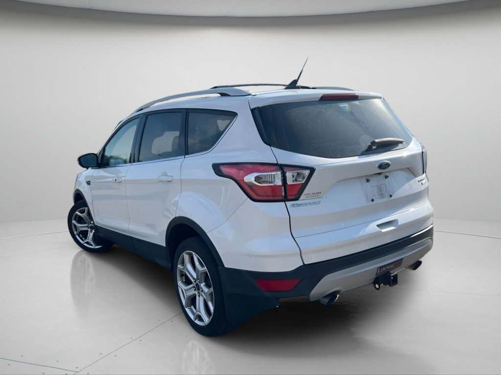 Used 2018 Ford Escape Titanium w/ Ford Safe & Smart Package AWD/4WD image 10