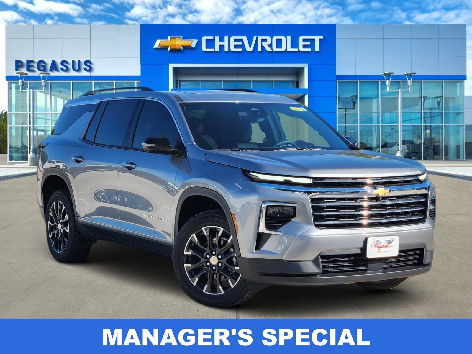 New 2026 Chevrolet Traverse LT w/ Sun and Wheel Package AWD/4WD image 1