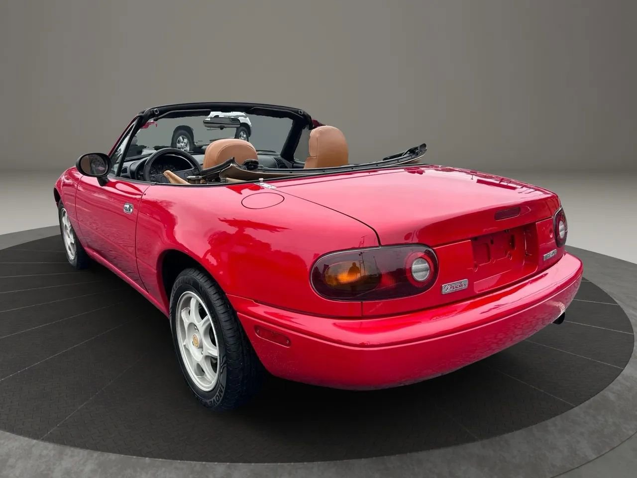 Used 1996 MAZDA MX-5 Miata image 4
