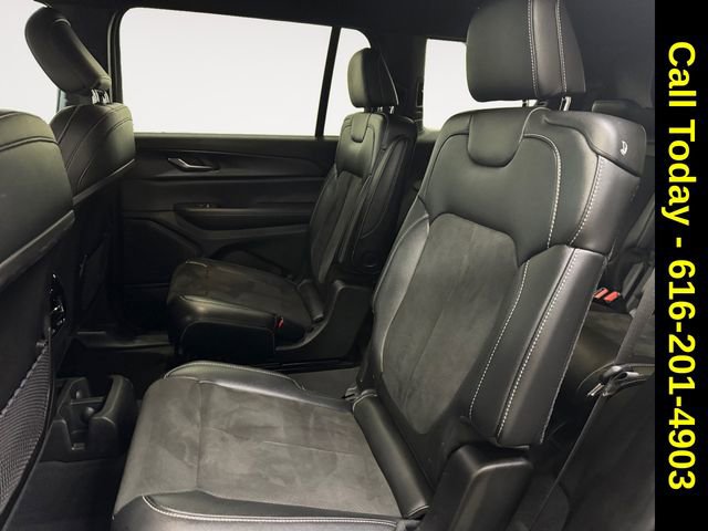 Used 2024 Jeep Grand Cherokee L Altitude image 21