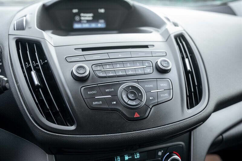 Used 2018 Ford Escape SE image 14