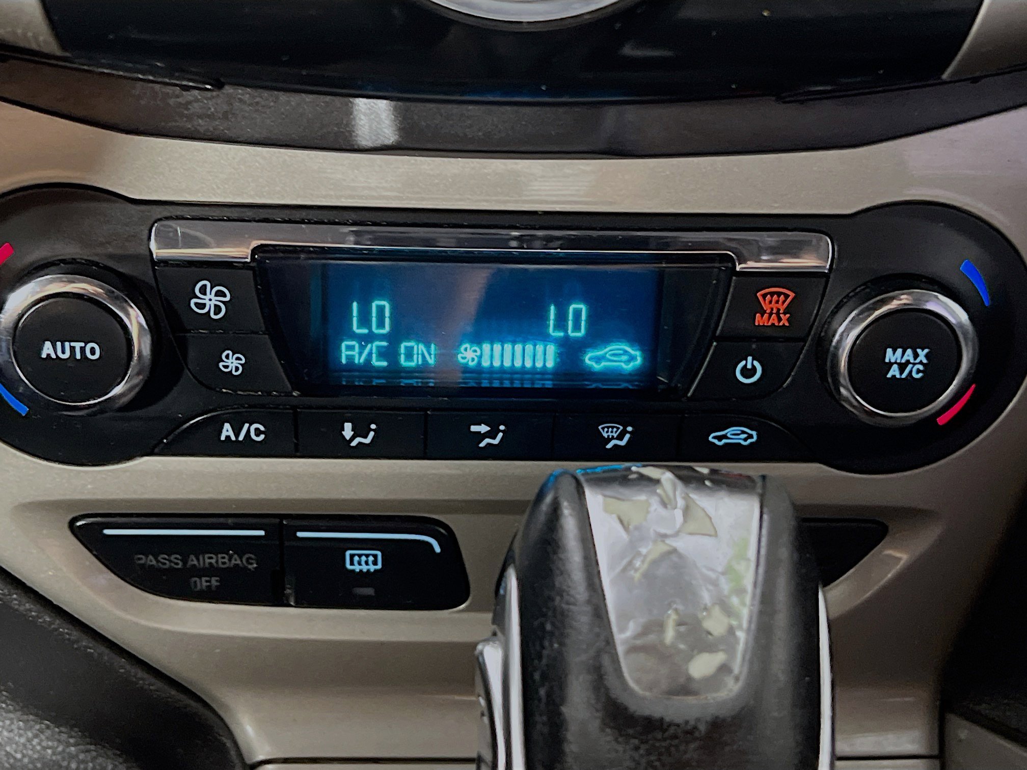 Used 2012 Ford Focus SEL FWD image 25