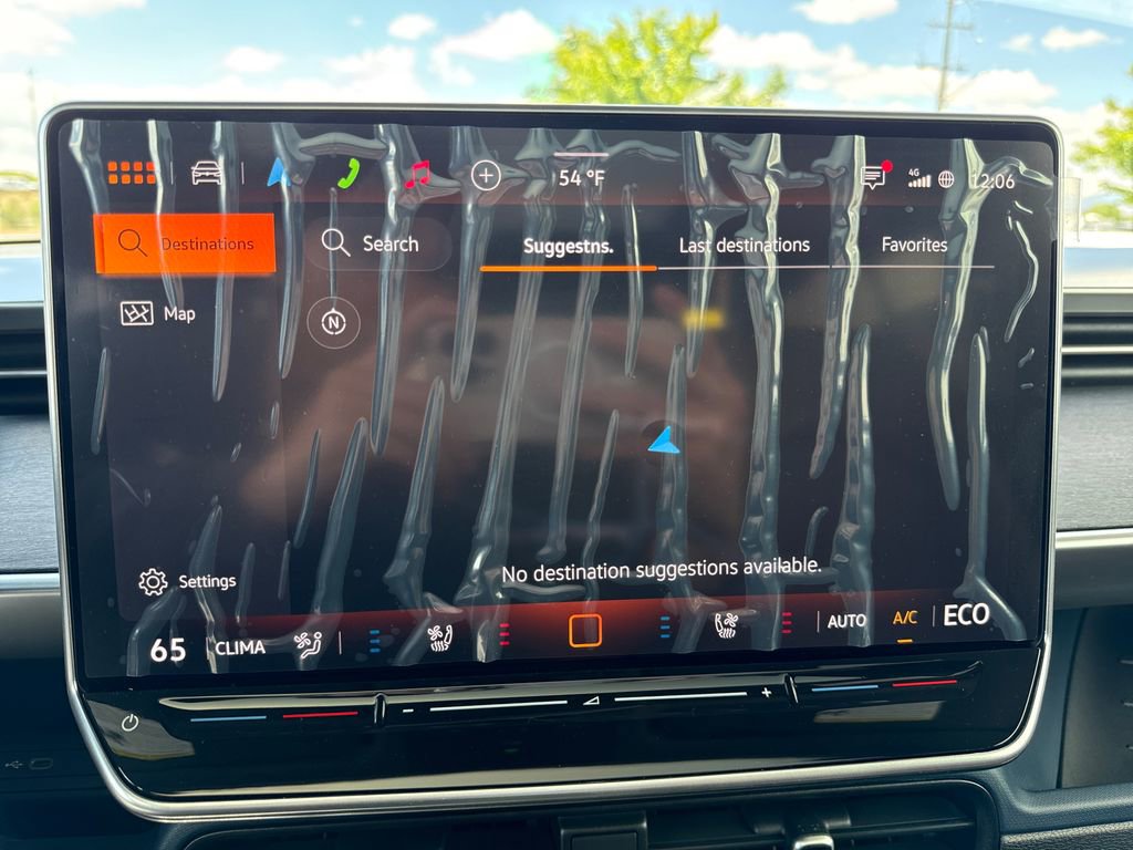 New 2025 Volkswagen ID. Buzz Pro S Plus AWD/4WD image 14