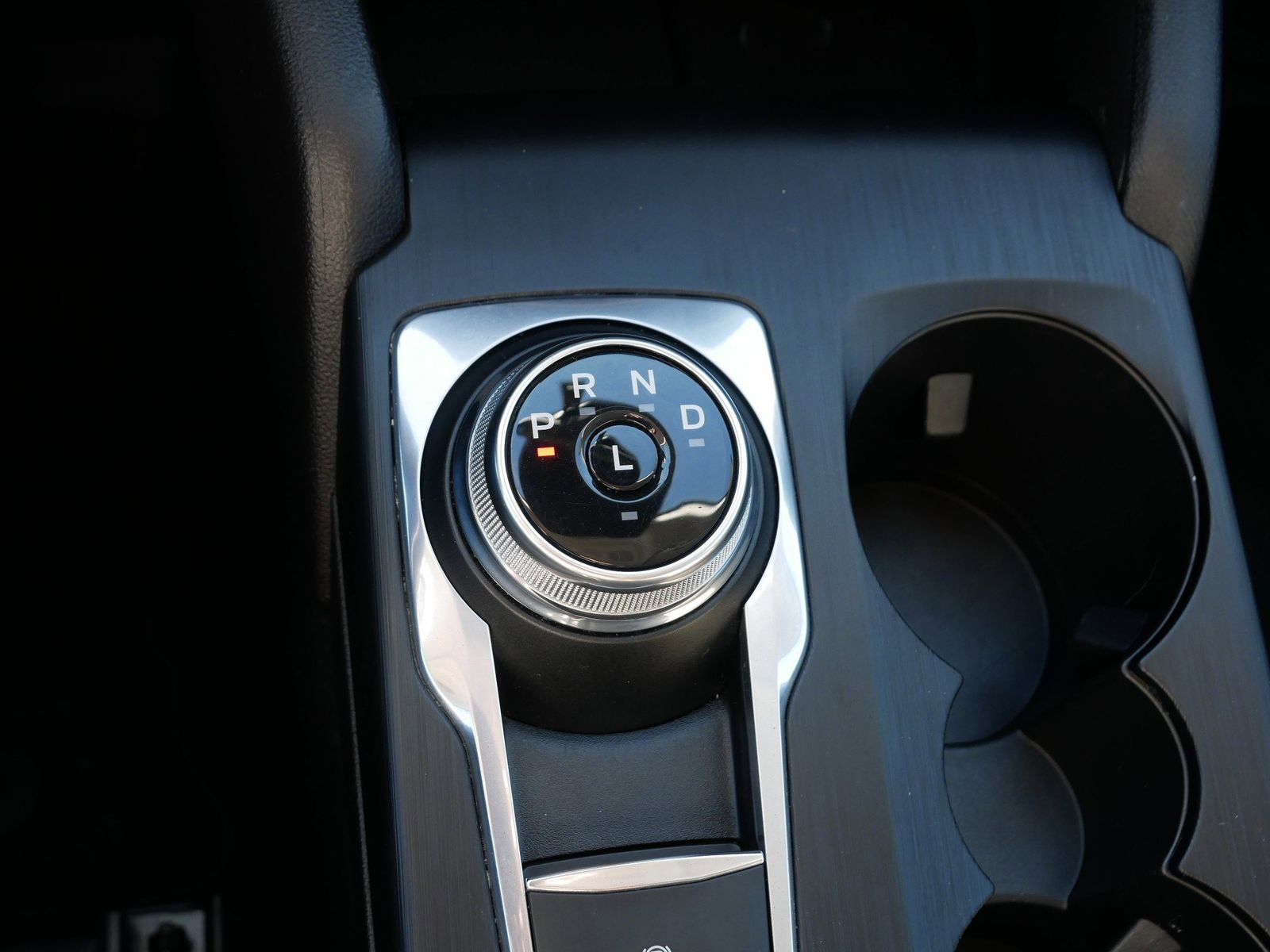 Used 2022 Ford Escape SE w/ Cold Weather Package FWD image 26