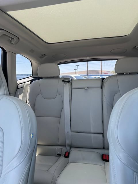 Certified 2025 Volvo XC60 T8 Ultra AWD/4WD image 22