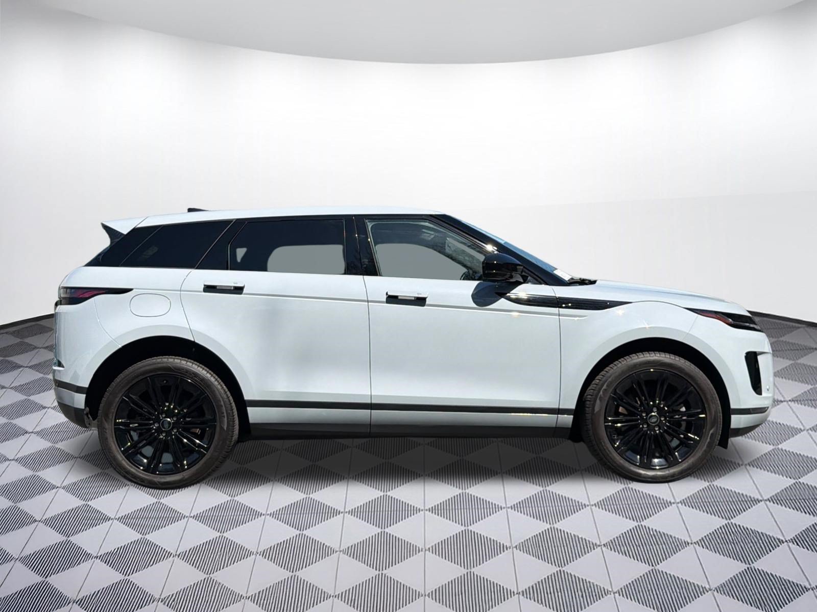 Used 2024 Land Rover Range Rover Evoque S AWD/4WD image 7