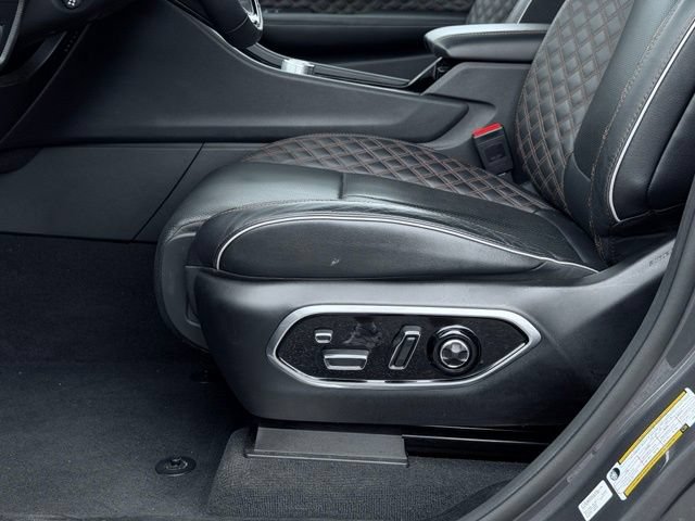 Certified 2025 Jeep Grand Cherokee Summit AWD/4WD image 21