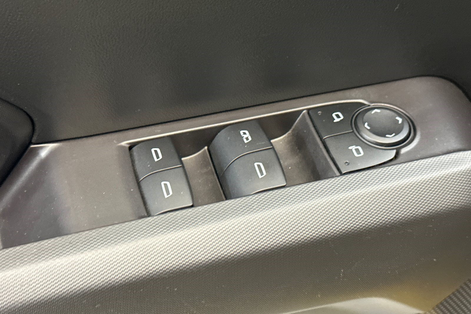 Used 2024 GMC Canyon Elevation w/ Convenience Package RWD image 13