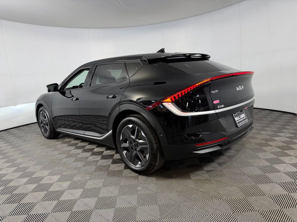 Used 2025 Kia EV6 Light w/ Light LR Technology Package image 10