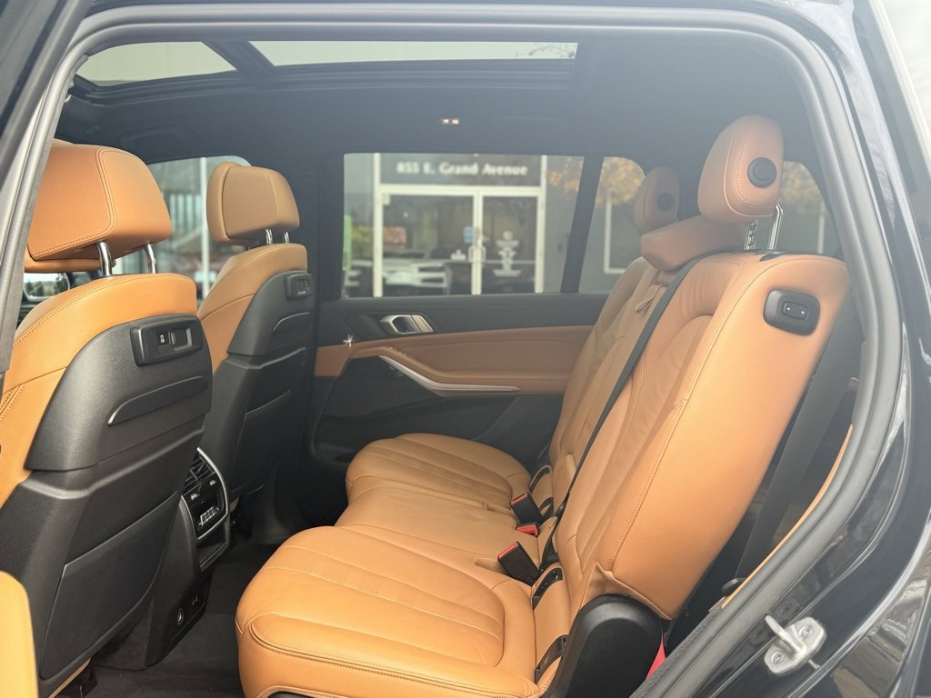 Used 2021 BMW X7 xDrive40i w/ M Sport Package image 19