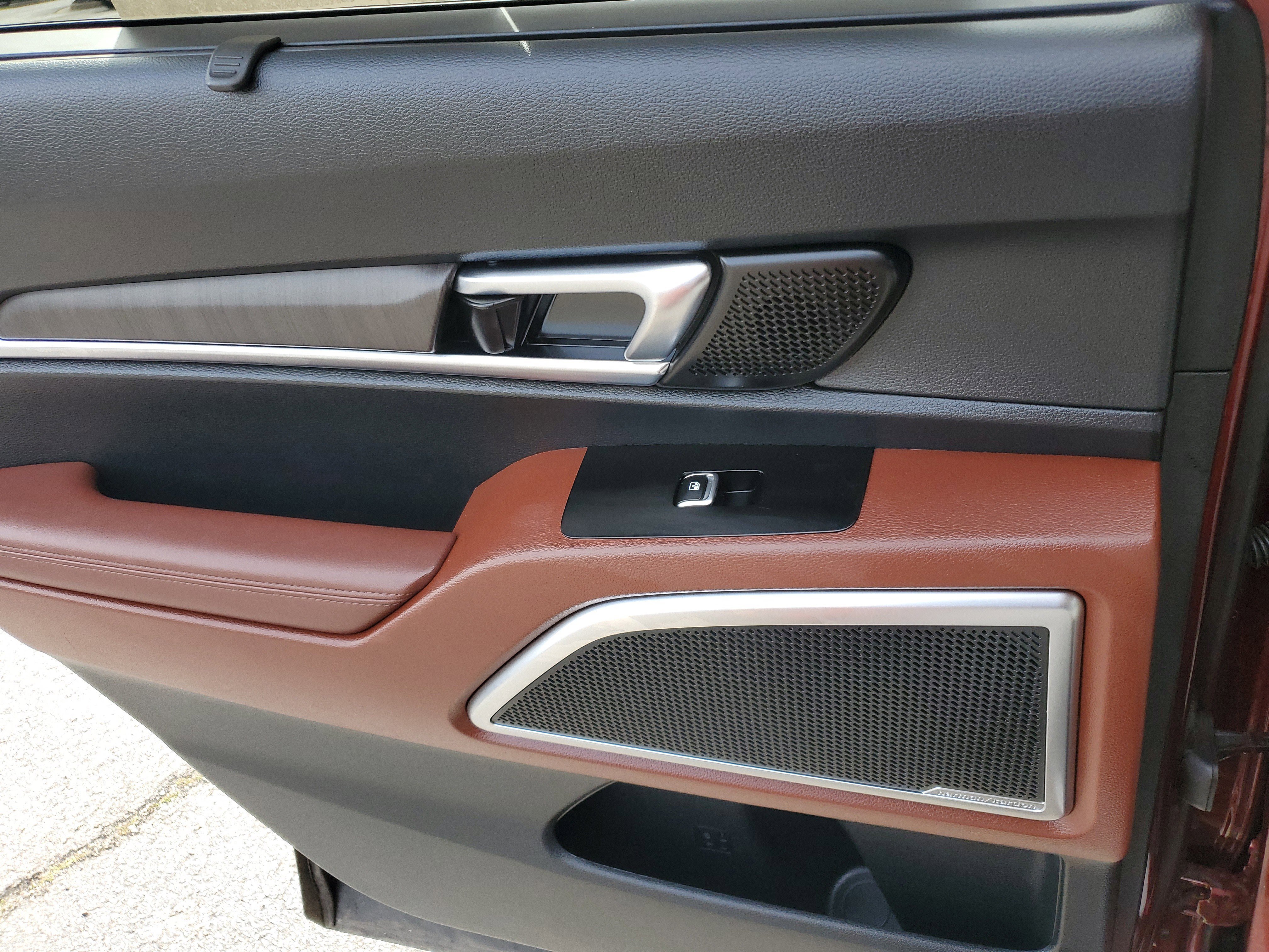 Used 2024 Kia Telluride SX image 18