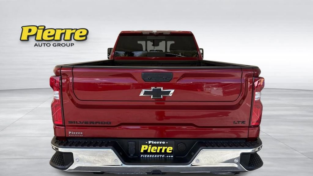 Used 2024 Chevrolet Silverado 2500 LTZ w/ LTZ Plus Package image 3