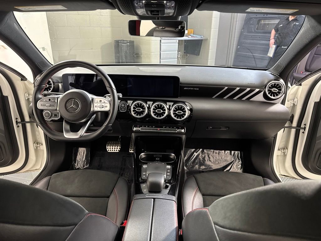 Used 2021 Mercedes-Benz A 35 AMG 4MATIC image 23