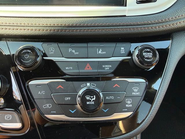 New 2026 Chrysler Pacifica Pinnacle image 25